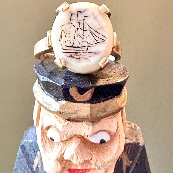 Antique Baby Beluga Whale Scrimshaw Tooth Ring WMS SZ 7 - Picture 12 of 16